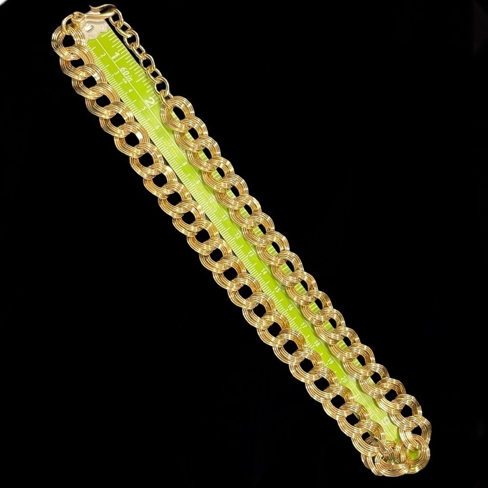 Vintage Monet- Gold Chunky Double Chain Loop Necklace, Bracelet and Broach - Picture 6 of 7
